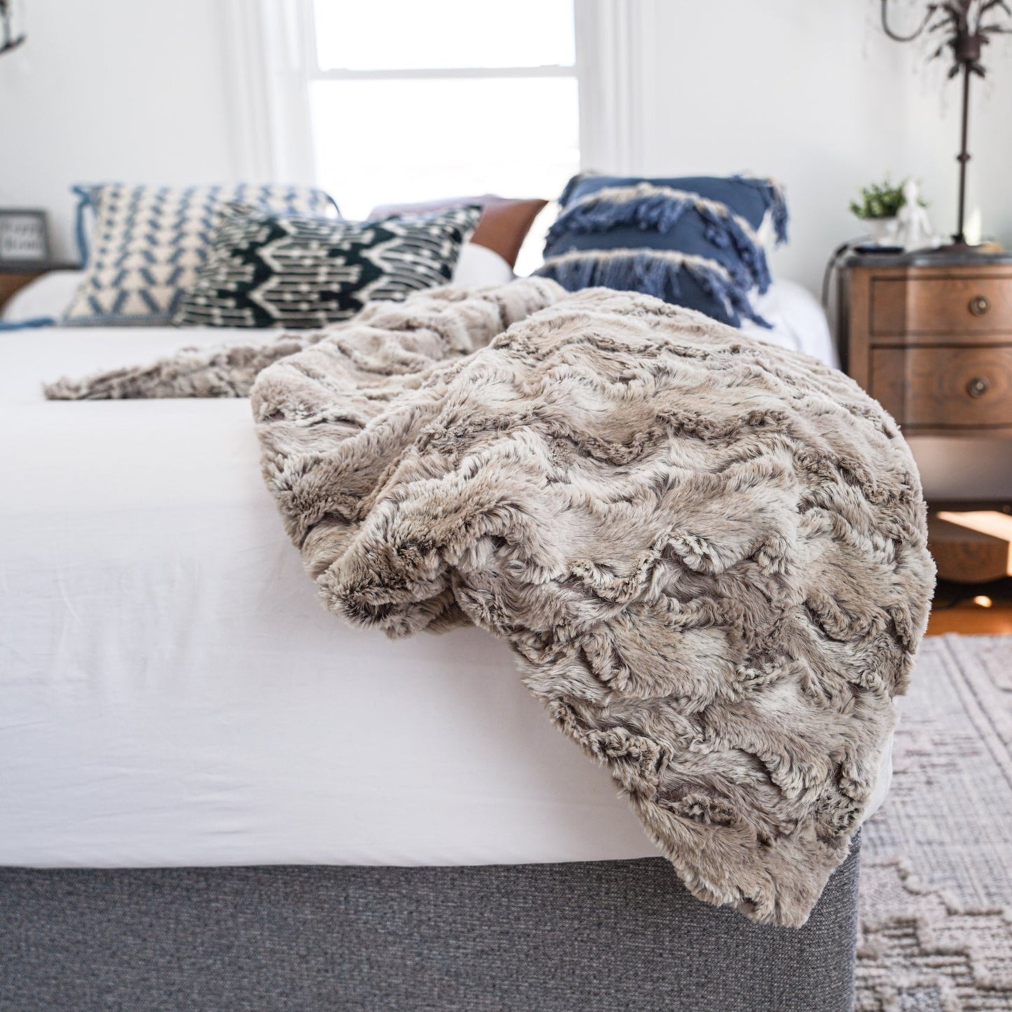 Sand Shell Wild Rabbit Minky Throw Blanket