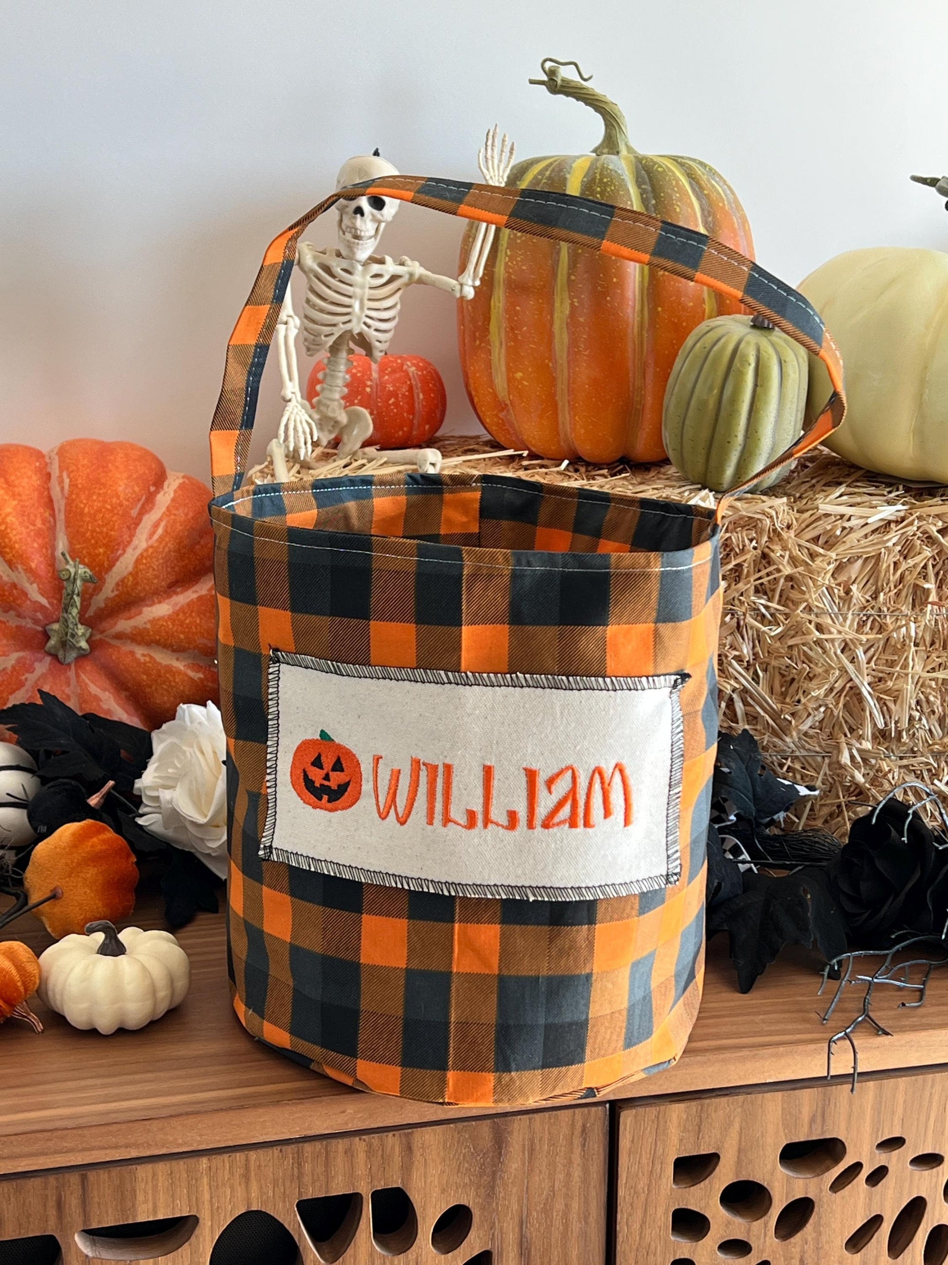 Orange Plaid Pumpkin Trick or Treat Bag, Trick or Treat Bucket, Halloween Bag, Halloween Basket, Halloween Bucket, Cute Halloween Tote