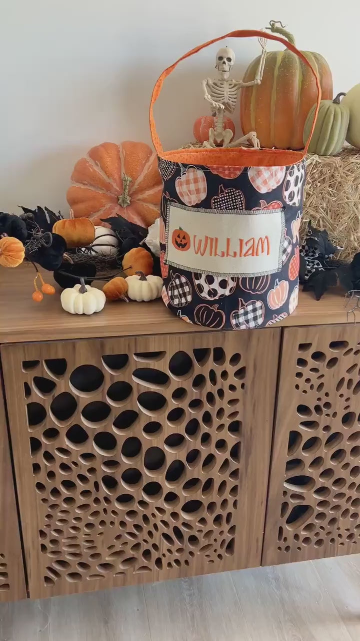 Vintage Pumpkins Trick or Treat Bag, Trick or Treat Bucket, Halloween Bag,Halloween Basket, Halloween Bucket, Halloween Tote, Small Quantity
