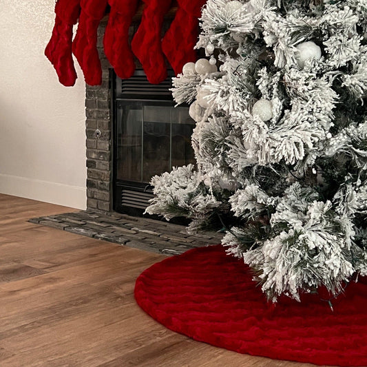 Reversible Minky Christmas Cardinal Red Glacier Tree Skirt - Double Sided Tree Skirt