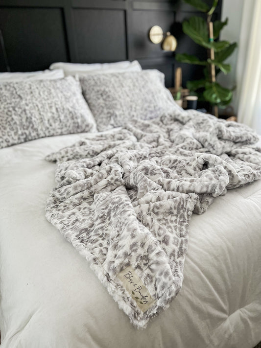 Silver Jaguar Adult Minky Throw Blanket